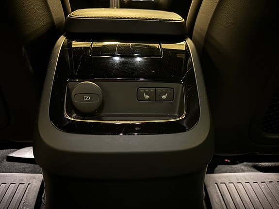 Volvo V60 27 of 30