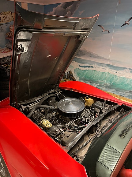 Chevrolet Corvette 8 of 12