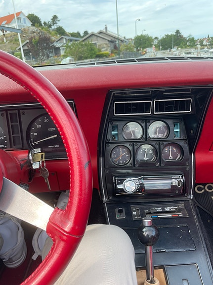 Chevrolet Corvette 6 of 12