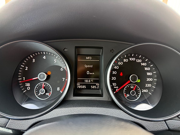 Volkswagen Golf VI 9 of 27