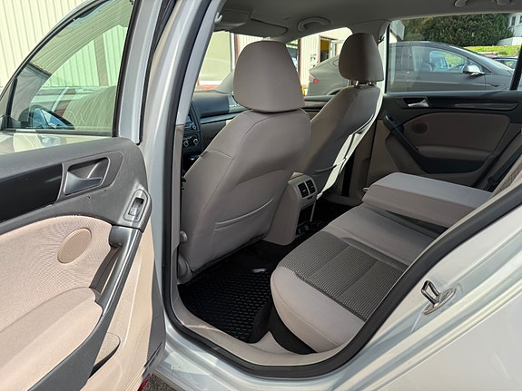 Volkswagen Golf VI 20 of 27