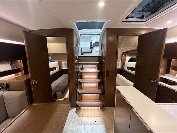 Bavaria S45 HT, Joystick, 3 kabiner, skipsreg mulig, IPS 600, INNBYTTE, en eier 27 of 30