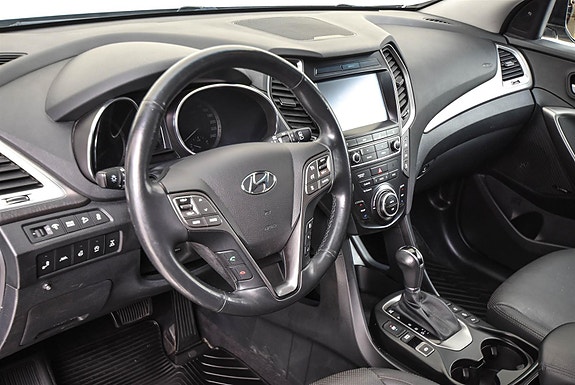 Hyundai Grand Santa Fe 13 of 30