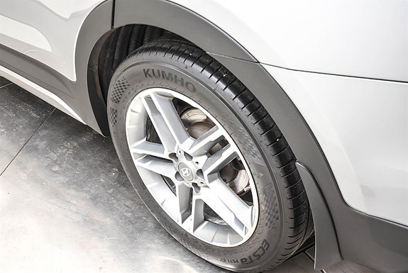 Hyundai Grand Santa Fe 9 of 30