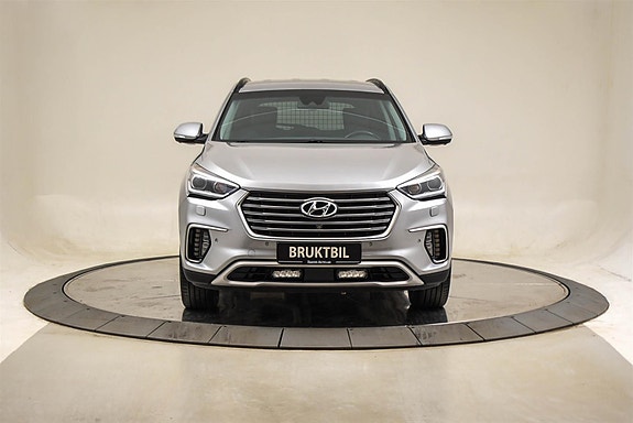 Hyundai Grand Santa Fe 8 of 30
