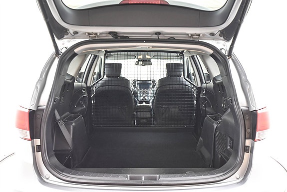 Hyundai Grand Santa Fe 11 of 30
