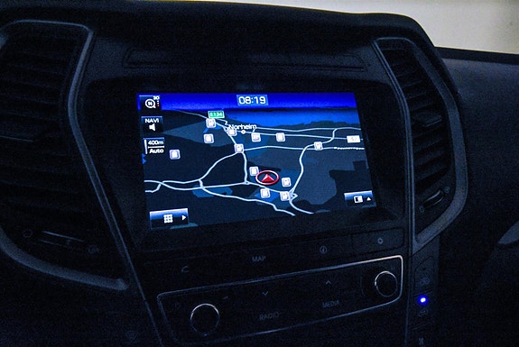 Hyundai Grand Santa Fe 22 of 30