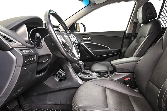 Hyundai Grand Santa Fe 14 of 30