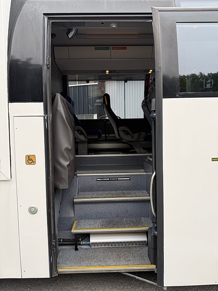 Volvo B12M 9700. Kombi 11 of 22