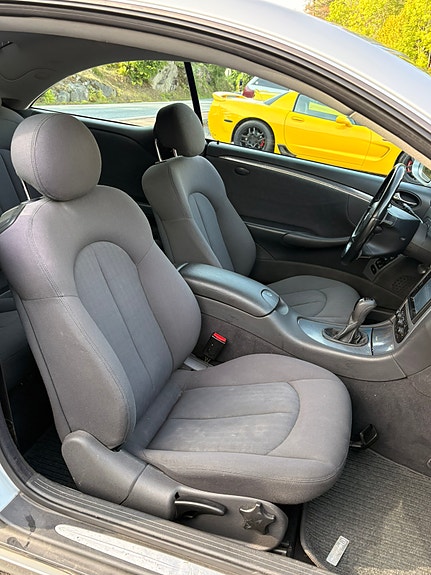 Mercedes-Benz CLK200 16 of 18