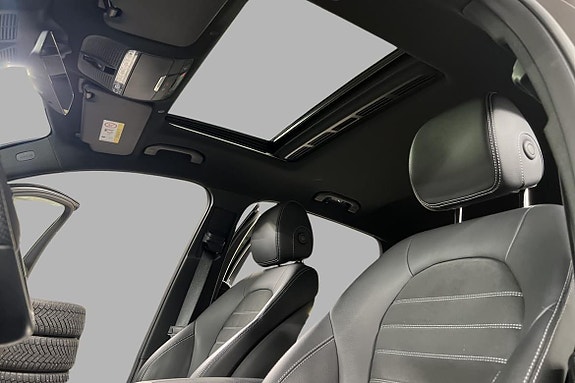 Mercedes-Benz EQC400 20 of 30