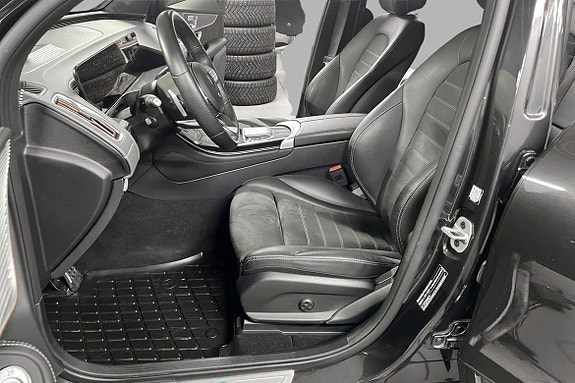 Mercedes-Benz EQC400 5 of 30