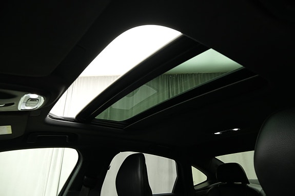 Volvo S90 24 of 30