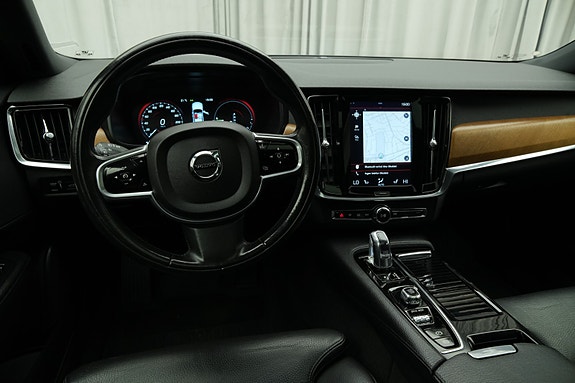 Volvo S90 29 of 30