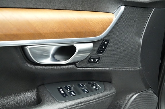 Volvo S90 19 of 30