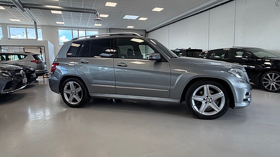 Mercedes-Benz GLK220 4 of 30