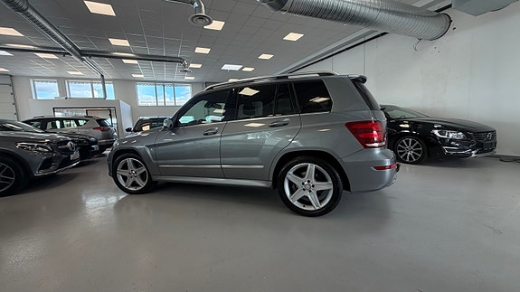 Mercedes-Benz GLK220 22 of 30