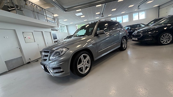 Mercedes-Benz GLK220 8 of 30