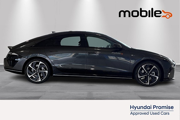Hyundai Ioniq 6 2 of 24