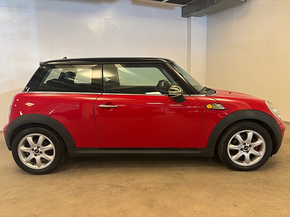 MINI Cooper 7 of 17