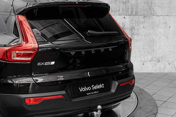 Volvo EX40 6 of 28