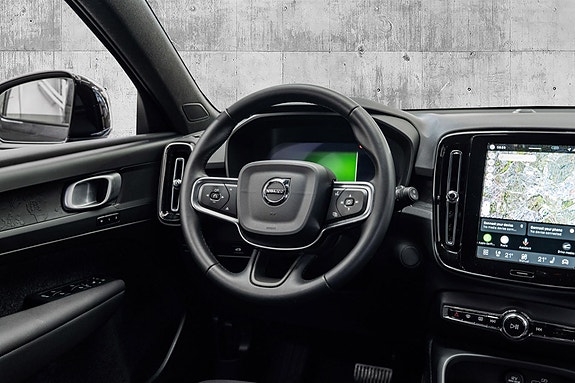 Volvo EX40 15 of 28