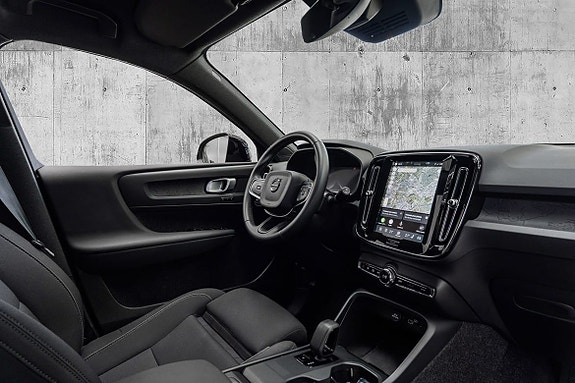 Volvo EX40 26 of 28