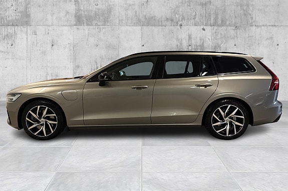 Volvo V60 3 of 24