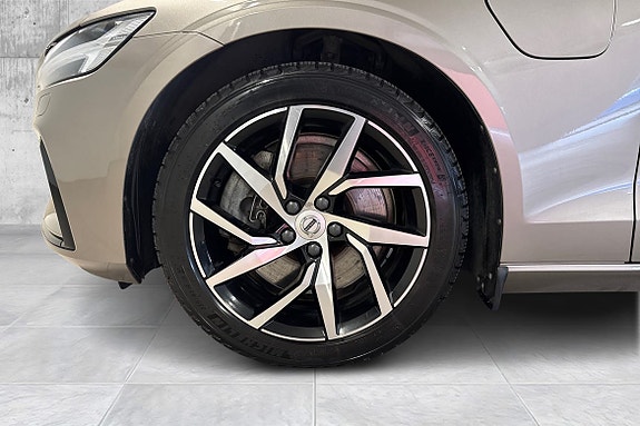 Volvo V60 9 of 24