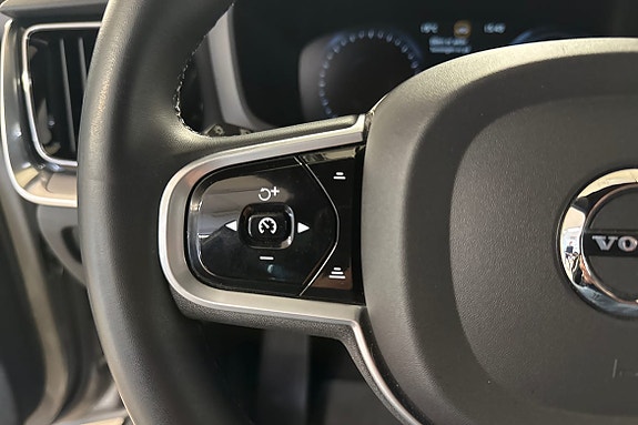 Volvo V60 17 of 24