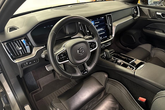 Volvo V60 13 of 24