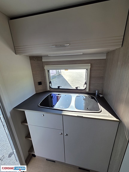 Bürstner Premio Life 425 TS 12 of 18