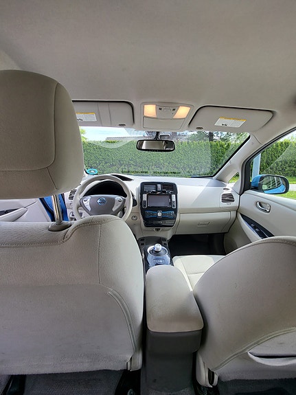 Nissan Leaf 5 of 6