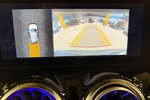 Mercedes-Benz EQA250 17 of 18