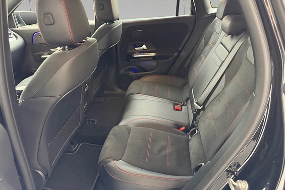 Mercedes-Benz EQA250 15 of 18