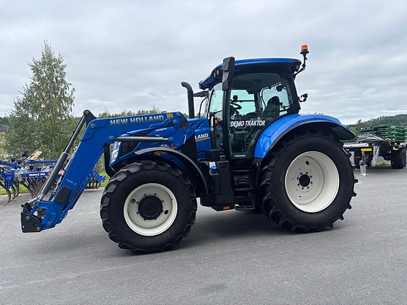New Holland T6.180 AC Demo 3 of 13