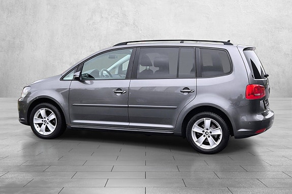 Volkswagen Touran 10 of 27
