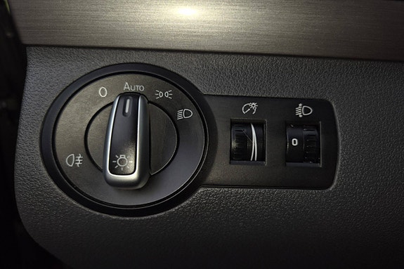 Volkswagen Touran 27 of 27