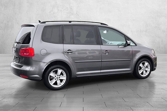 Volkswagen Touran 12 of 27