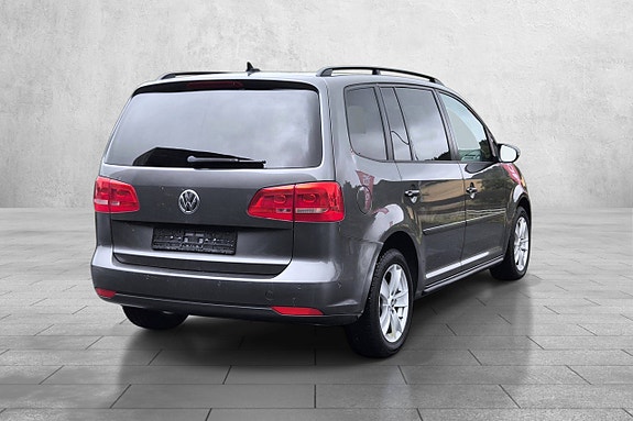 Volkswagen Touran 11 of 27