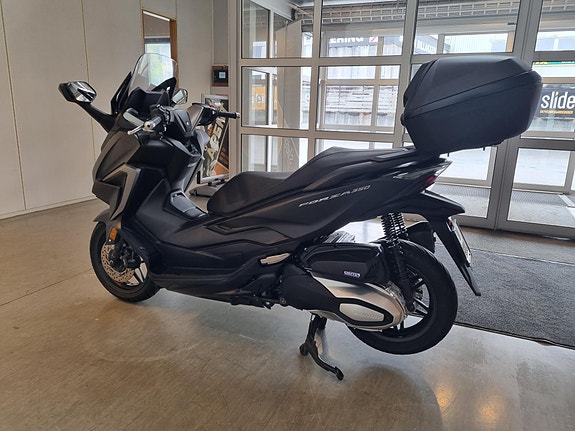 Honda Forza 350 5 of 15