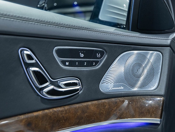 Mercedes-Benz S63 13 of 25