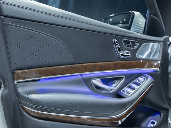 Mercedes-Benz S63 12 of 25