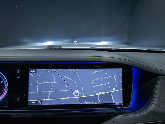 Mercedes-Benz S63 19 of 25