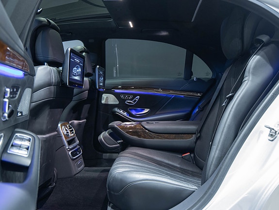 Mercedes-Benz S63 15 of 25