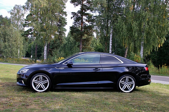 Audi A5 2 of 30