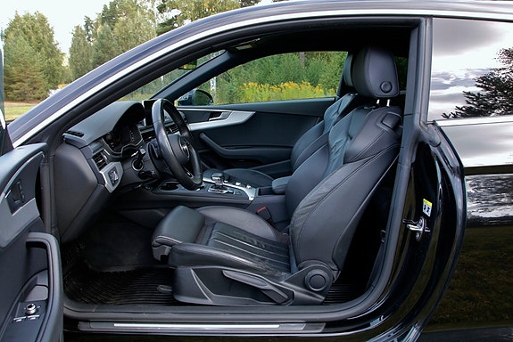 Audi A5 6 of 30