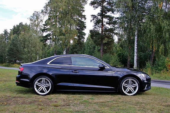 Audi A5 3 of 30
