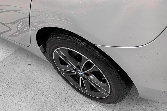 BMW 225xe 14 of 15