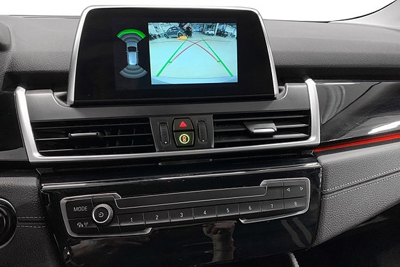 BMW 225xe 9 of 15